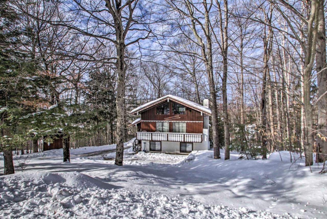 Swiss-Style Chalet With Fireplace - Near Story Land! 바틀릿 외부 사진